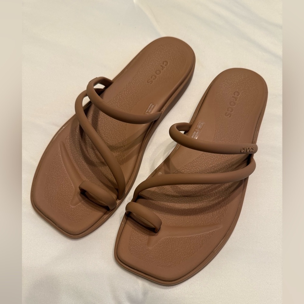 CROCS Women's Tan Strappy Sandals